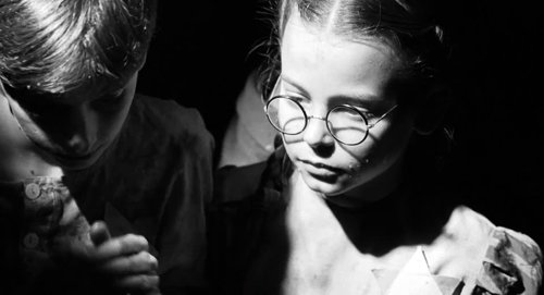 schindler's_list_frame_1738853292.8418813.jpg