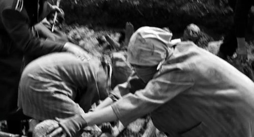 schindler's_list_frame_1738853295.2692094.jpg