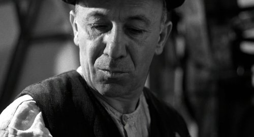 schindler's_list_frame_1738853305.190989.jpg