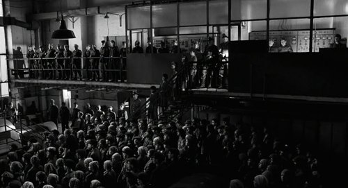 schindler's_list_frame_1738853306.143687.jpg